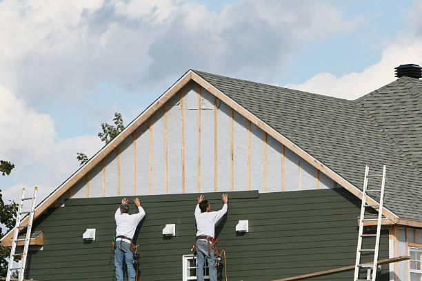 Professional Siding Repair technician working in Canton Center, CT
